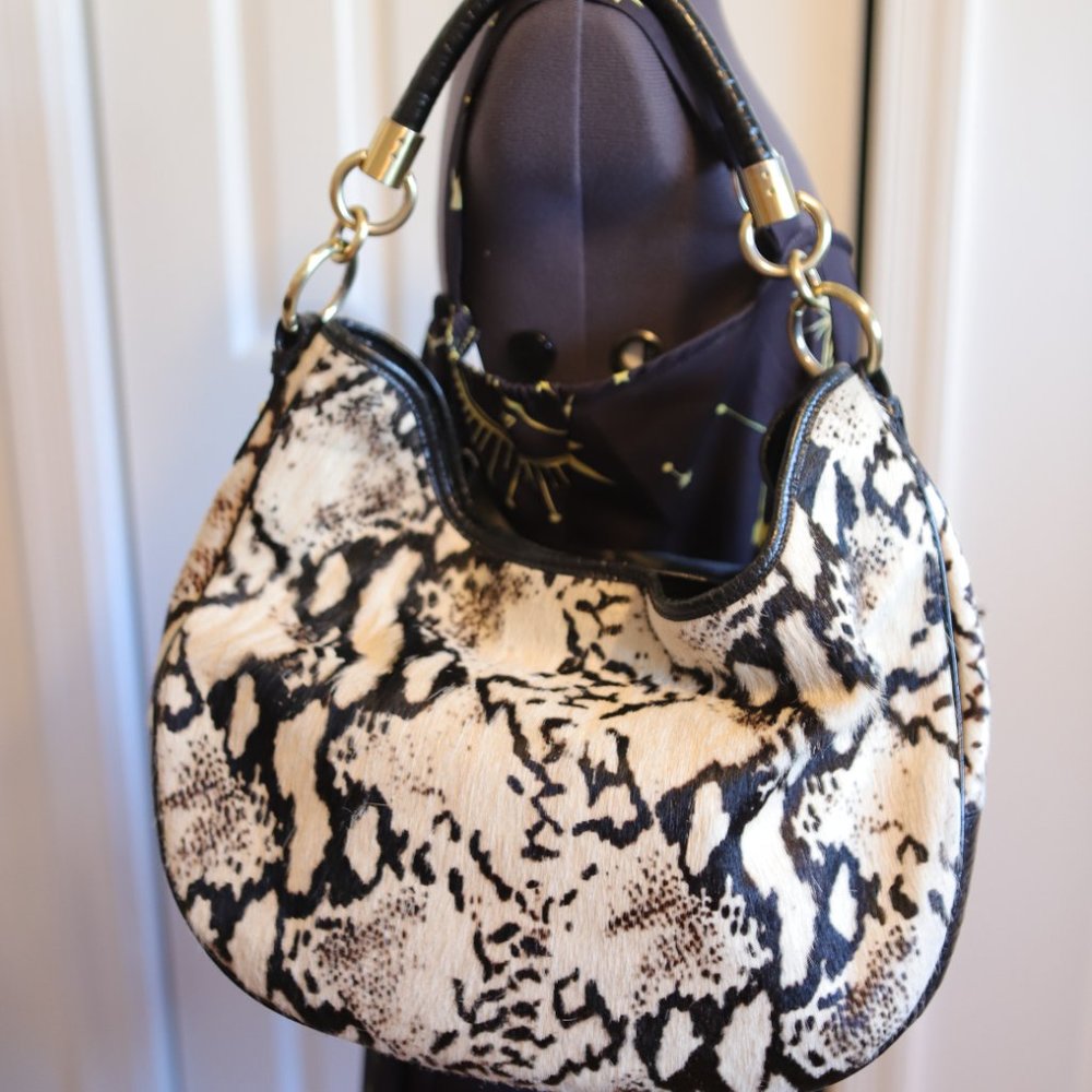 Authentic Brahmin Black\White Shoulder Bag Leather & Fur - Picture 2 of 12